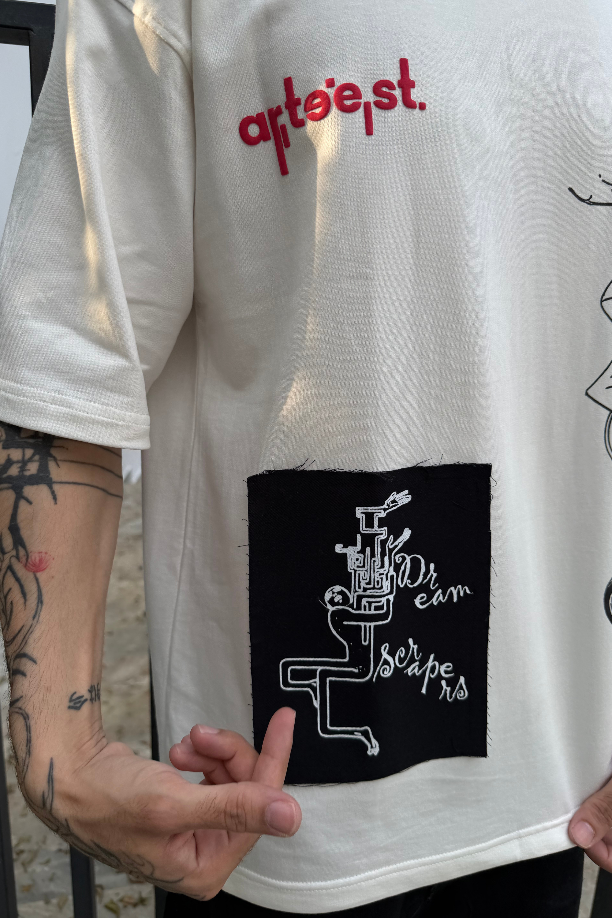 The Signature T-shirt