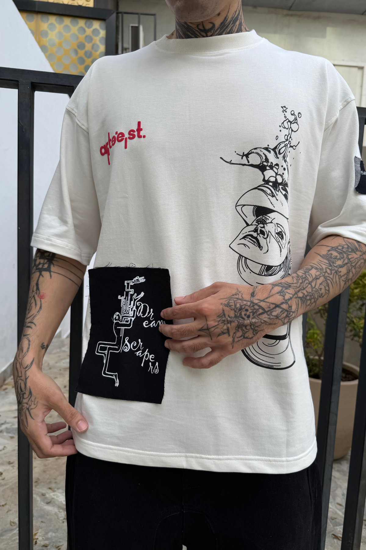 The Signature T-shirt